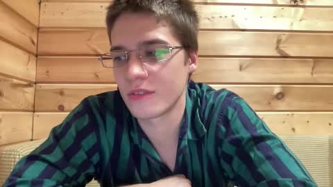 Snapshot of realsupermichael chatting on 10/03/25, 03:53 AliceEve online show from 10/03/25, 03:53