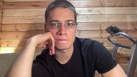 AliceEve online show from 01/12/26, 05:40