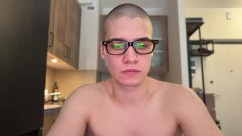 AliceEve online show from 04/19/26, 09:30