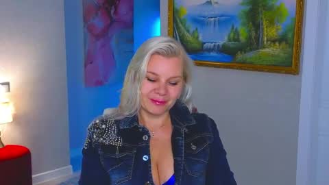 Snapshot of reasonforpassion_ chatting on 05/29/26, 02:37 Im a little sick. Ill be back soon. online show from 05/29/26, 02:37