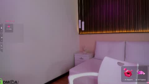 Rebeca online show from 07/04/26, 02:23