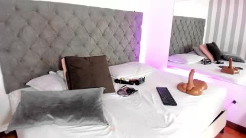 I invite you to my birthday on November 3th  online show from 03/03/25, 06:48