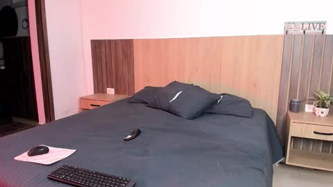 I invite you to my birthday on November 3th  online show from 11/06/25, 09:48