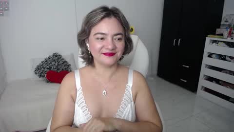 REBECA online show from 03/05/25, 10:44