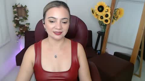 Snapshot of rebeca_milf chatting on 06/24/26, 04:28 REBECA online show from 06/24/26, 04:28