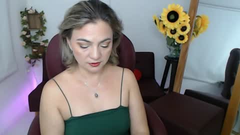 Snapshot of rebeca_milf chatting on 07/06/26, 02:14 REBECA online show from 07/06/26, 02:14