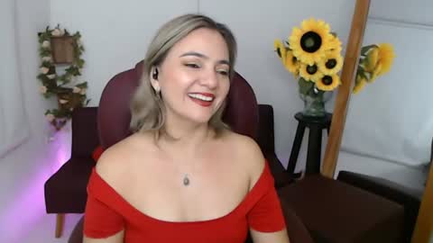 Snapshot of rebeca_milf chatting on 07/08/26, 01:59 REBECA online show from 07/08/26, 01:59