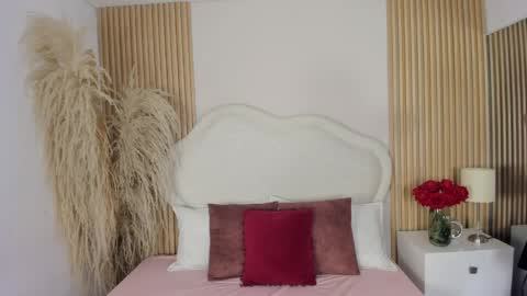 rebeca_taylor_ online show from 04/05/26, 12:13