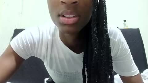 Tu mami Rebecca online show from 05/27/26, 12:13