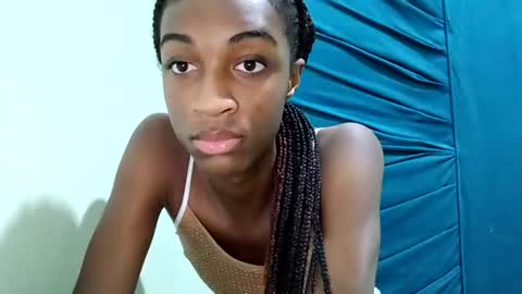 Tu mami Rebecca online show from 06/16/26, 12:08