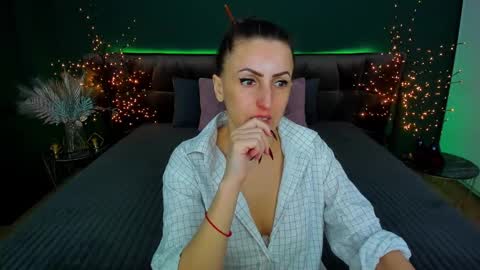 rebecca_diamonds online show from 02/10/25, 06:42