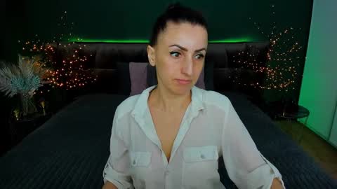 rebecca_diamonds online show from 03/03/25, 06:26