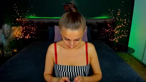 rebecca_diamonds online show from 09/30/25, 06:18