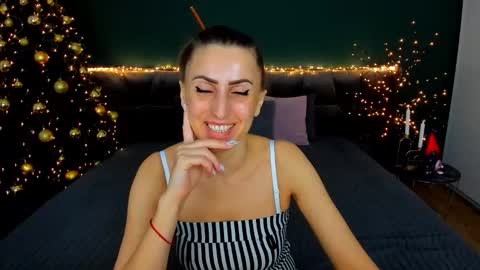 rebecca_diamonds online show from 12/15/25, 07:12