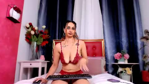 Snapshot of rebecca_mistique chatting on 07/21/26, 05:26 Rebecca online show from 07/21/26, 05:26