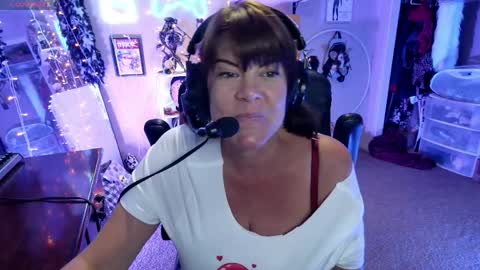 Snapshot of rebeccalovexxx chatting on 05/16/26, 07:45 Rebecca Love online show from 05/16/26, 07:45