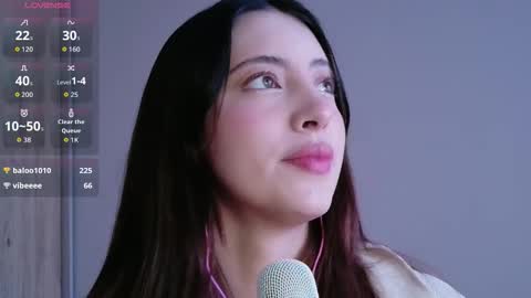 rebeccawhite_meow online show from 12/03/25, 09:24