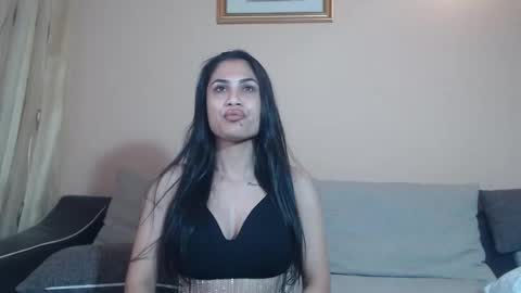 Snapshot of rebecka_sweet chatting on 05/17/26, 01:18 rebecka_sweet online show from 05/17/26, 01:18