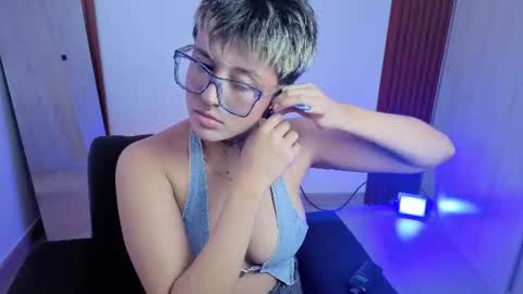 Snapshot of rebeka_baker chatting on 07/02/26, 11:16 REBEKA online show from 07/02/26, 11:16