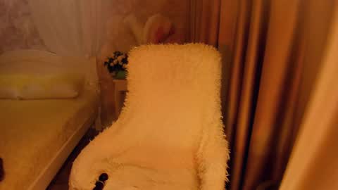 rebekkacharm online show from 12/17/24, 07:37