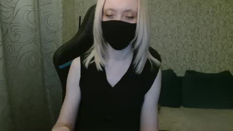 RebesaOlset online show from 12/25/24, 06:41