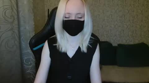 RebesaOlset online show from 01/14/25, 03:57