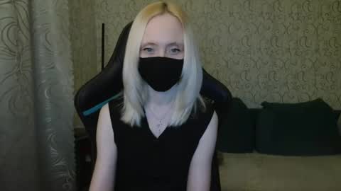 RebesaOlset online show from 01/17/25, 03:22