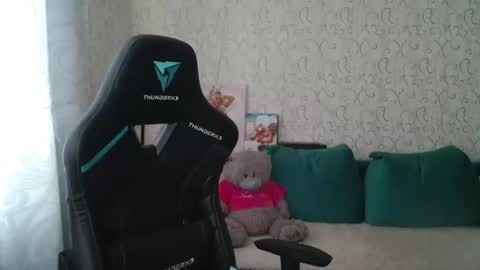 RebesaOlset online show from 01/26/25, 10:34