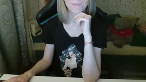 RebesaOlset online show from 10/09/25, 03:21