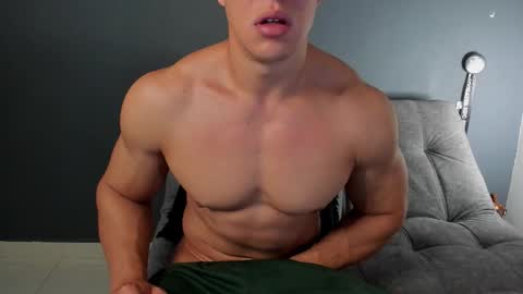 twitter REECET26 instagram RECCETAYLOR online show from 10/08/25, 03:20