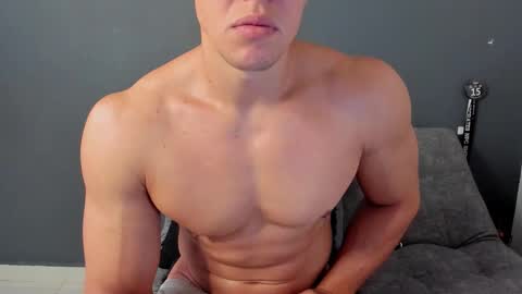 twitter REECET26 instagram RECCETAYLOR online show from 10/09/25, 03:43