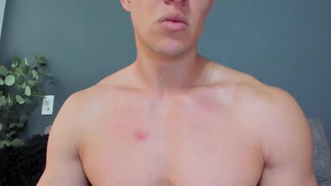 twitter REECET26 instagram RECCETAYLOR online show from 03/22/26, 03:59