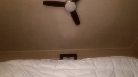 Snapshot of recka810 chatting on 01/08/25, 05:05 recka810 online show from 01/08/25, 05:05