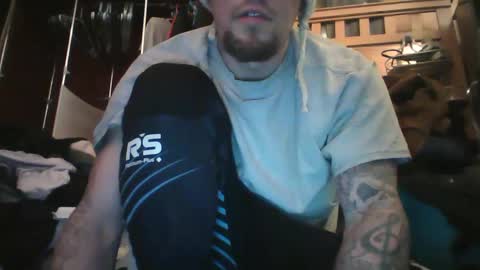 Snapshot of recka810 chatting on 02/28/25, 07:15 recka810 online show from 02/28/25, 07:15