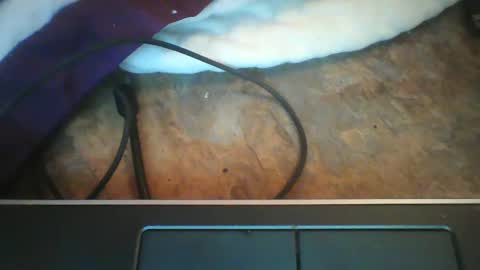 Snapshot of recka810 chatting on 03/04/25, 01:45 recka810 online show from 03/04/25, 01:45