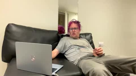 Snapshot of recordplayerer chatting on 09/13/25, 10:37 Musical Genius online show from 09/13/25, 10:37