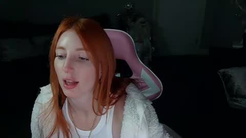 Snapshot of red_firesquirt chatting on 12/12/24, 02:33 Red - online show from 12/12/24, 02:33