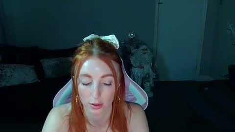 Snapshot of red_firesquirt chatting on 12/23/24, 09:40 Red - online show from 12/23/24, 09:40