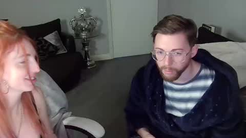 Snapshot of red_firesquirt chatting on 01/05/25, 09:03 Red - online show from 01/05/25, 09:03