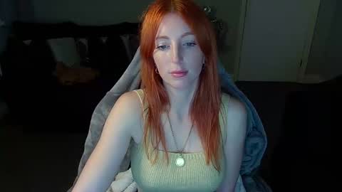 Snapshot of red_firesquirt chatting on 01/08/25, 02:46 Red - online show from 01/08/25, 02:46