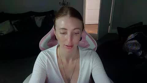 Red -  online show from 03/11/26, 12:22