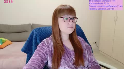 Snapshot of red_fox777 chatting on 05/20/26, 06:47 Lisa online show from 05/20/26, 06:47