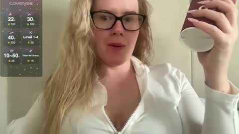 Rosie online show from 02/23/25, 02:25