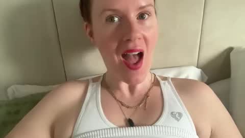 Rosie online show from 10/31/25, 08:04