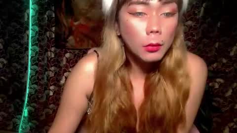 red_kitsune69 online show from 10/04/25, 07:23