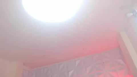 Luna online show from 02/08/25, 08:42