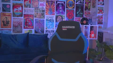 QUEEN OF EVIL online show from 02/24/25, 02:30