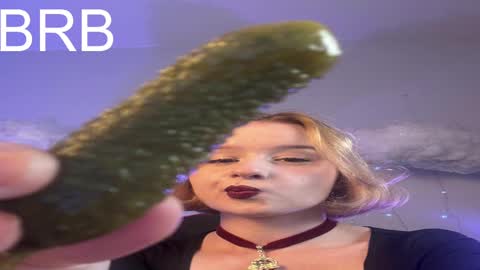 QUEEN OF EVIL online show from 02/25/25, 05:19