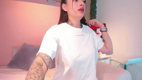 Snapshot of red_velvet____ chatting on 02/03/25, 05:03 Stefany online show from 02/03/25, 05:03