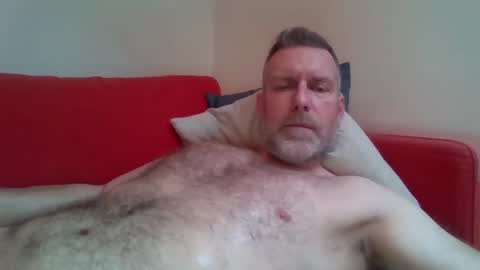 Snapshot of redandbluecloud chatting on 01/06/25, 08:46 Red online show from 01/06/25, 08:46